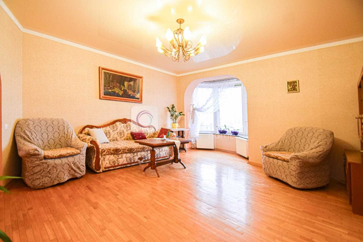 Продаж квартири на Котляревського 13 !