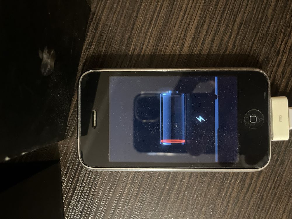 iPhone 3g в оригинальной коробке