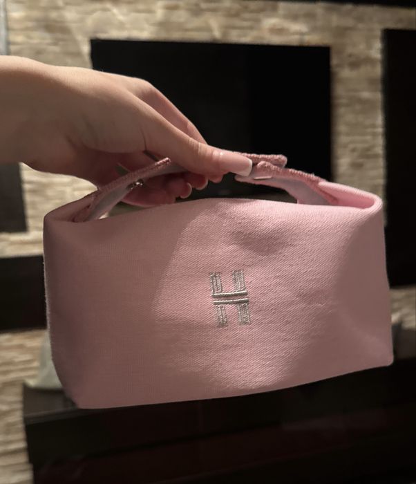 Універсальна косметичка