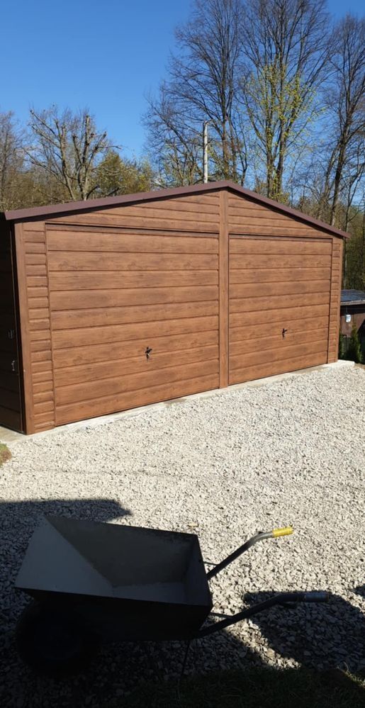 Garaż blaszany 6x6 orzech  mat panel t20