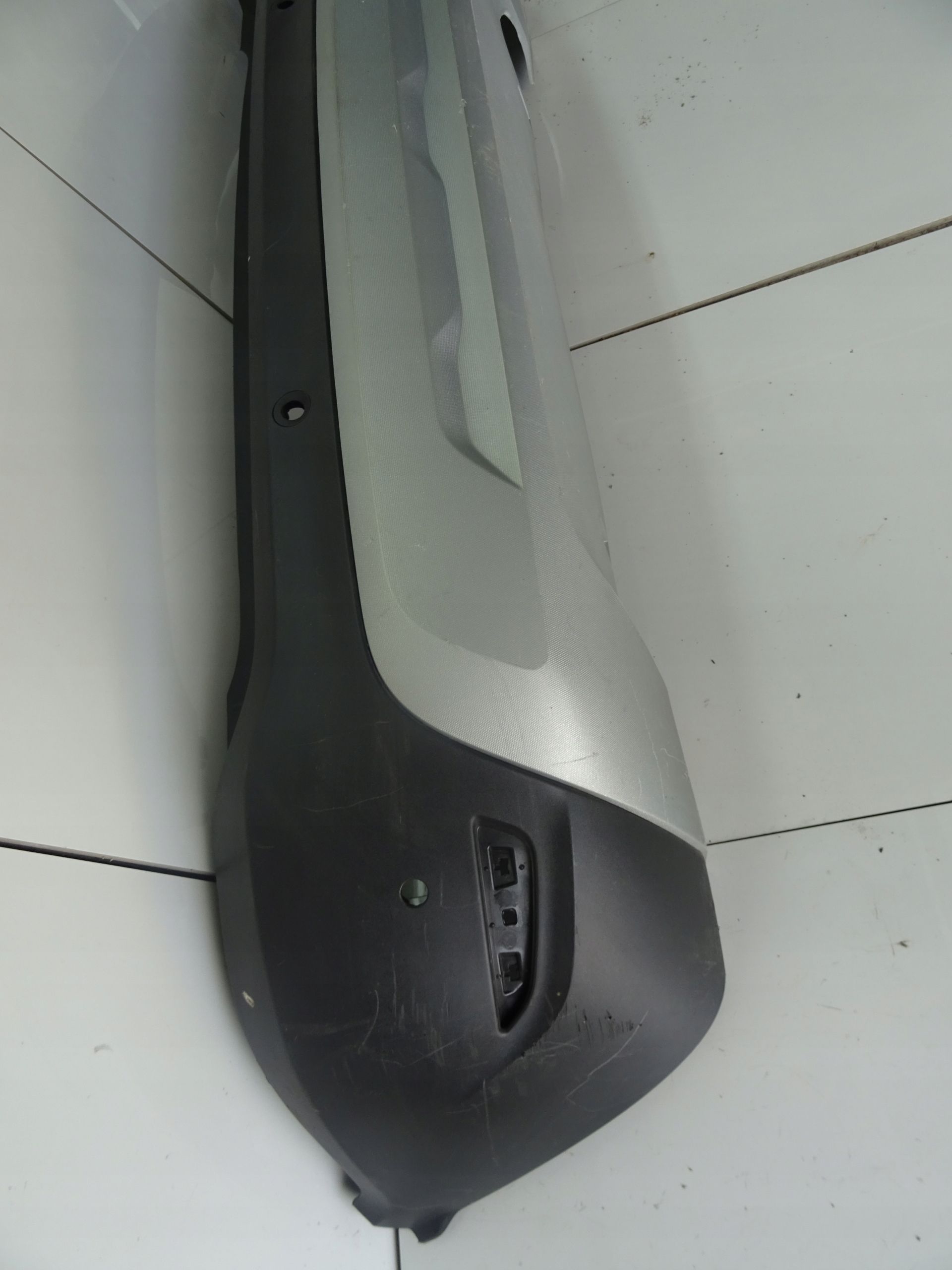 Opel Crossland X Lift 20  Zderzak tył oryginał