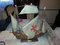 kolekcjonerski model statku Carabela