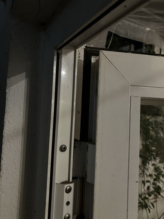 porta exteriore metal com janela