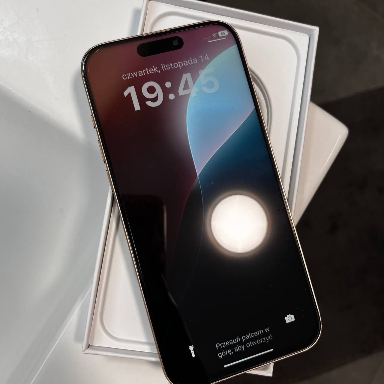 Продам смартфон iPhone 16 Pro Max 1TB Natural Titanium.