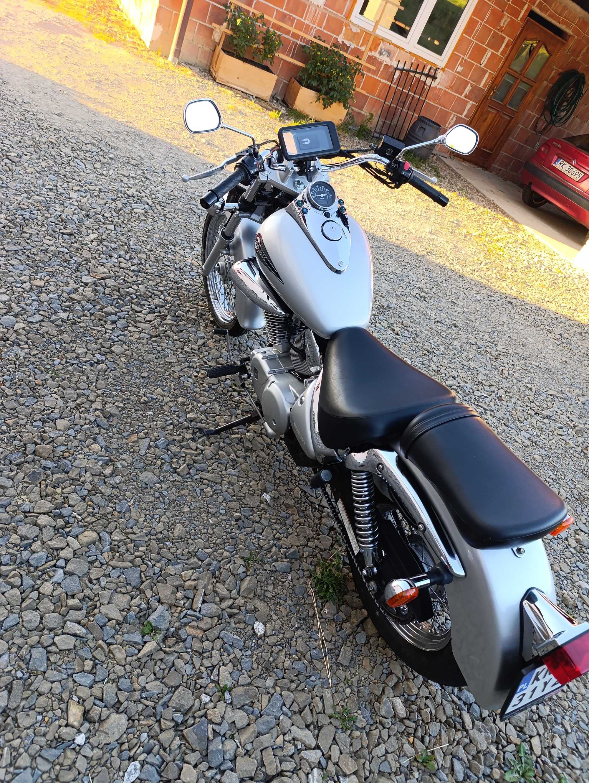 Suzuki intruder VL 125