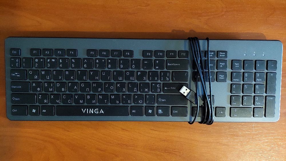 Дротова повнорозмірна клавіатура