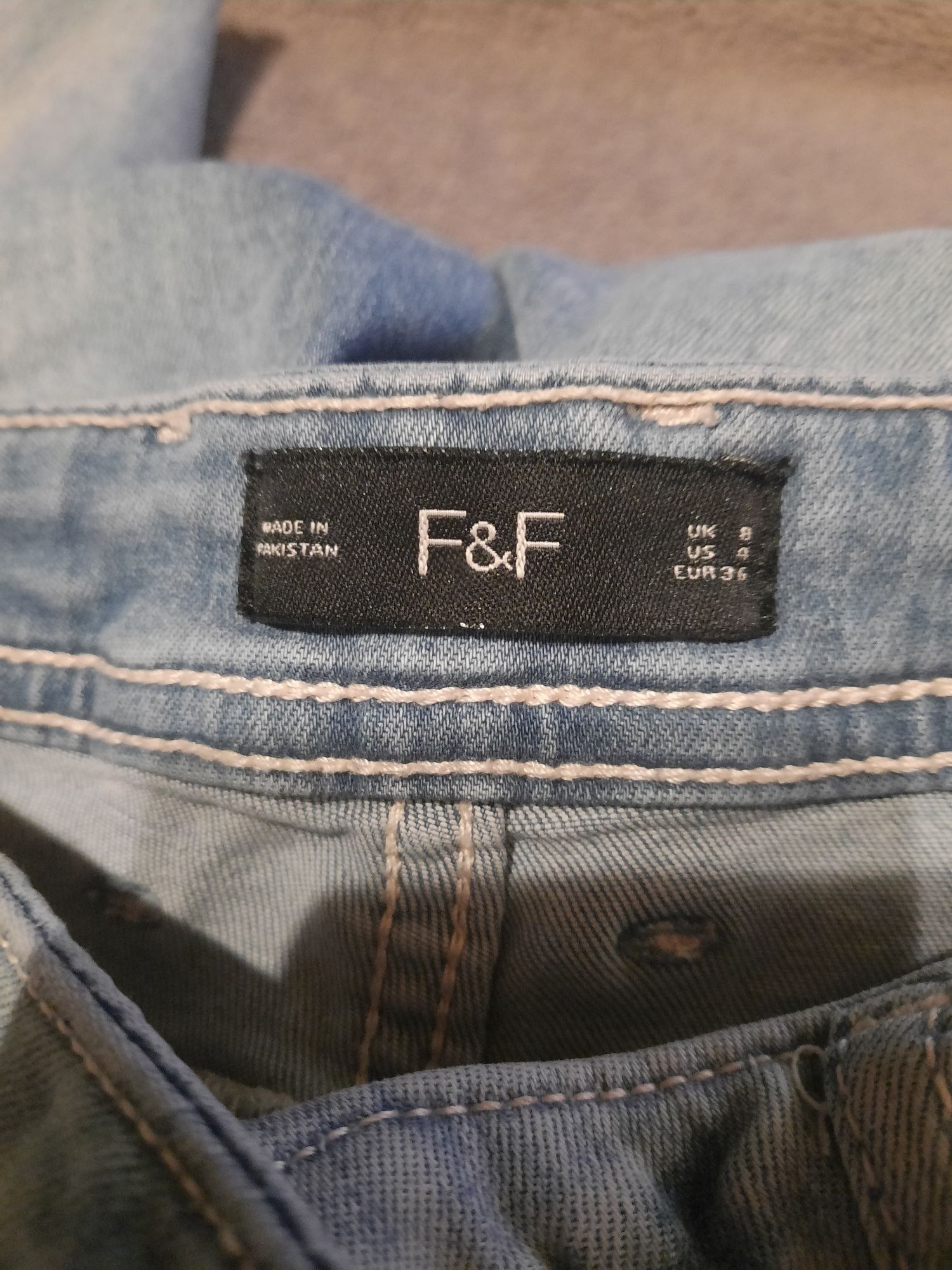 Spodnie jeansowe F&F rozmiar 36