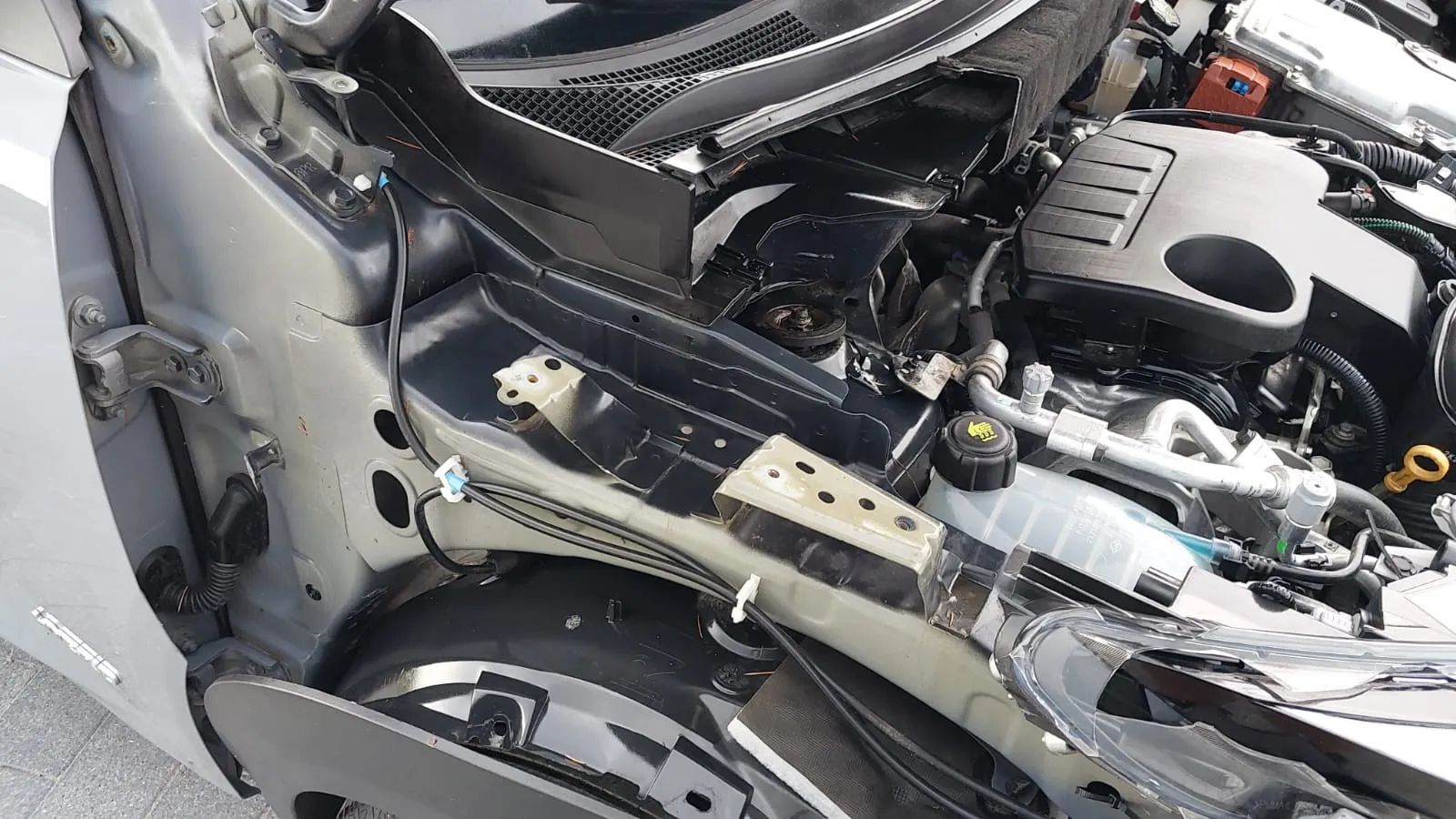 Nissan Juke 1.6Hybrid N-Connecta Automat