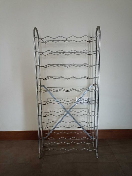 Garrafeira metálica 50 garrafas