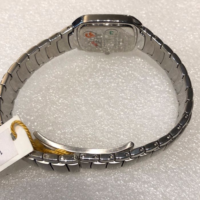 Relógio Zeit Quartz 28mmx25mm - Nunca Usado com Etiqueta