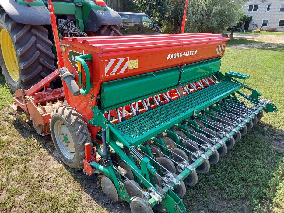 Siewnik zbożowy agromasz sr 300
