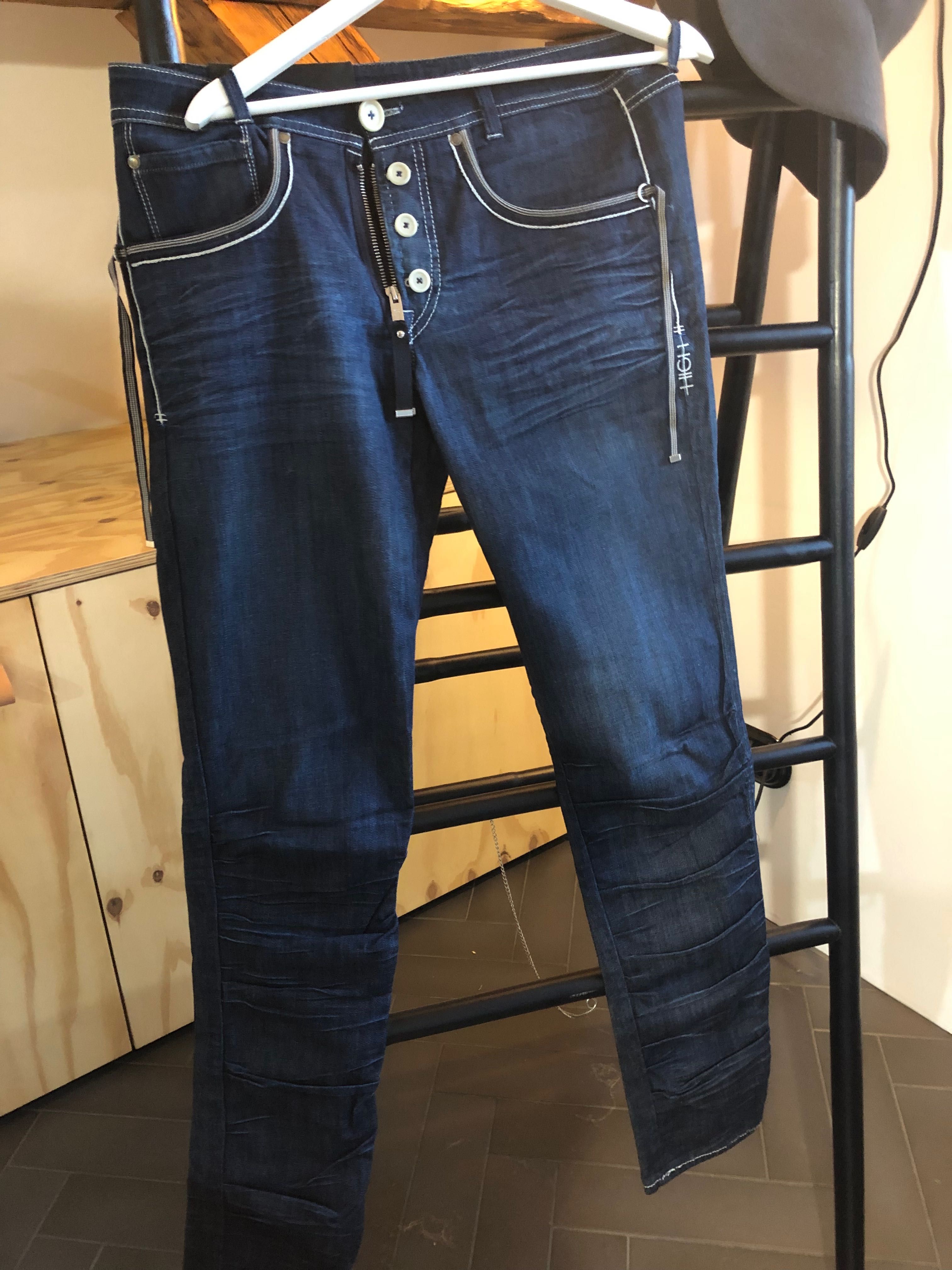 Spodnie jeansy firmy High