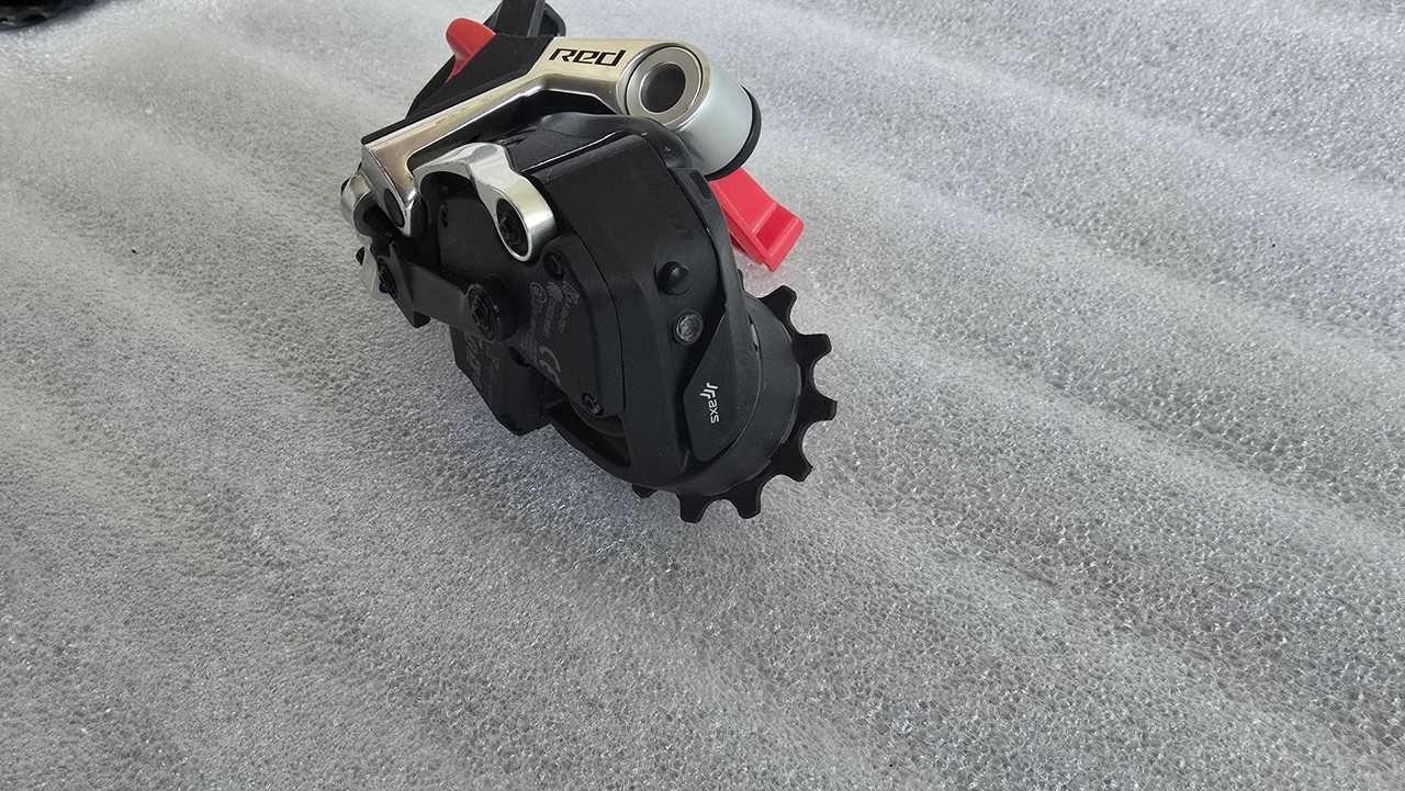 Задній перемикач eTap SRAM RED AXS Rear Derailleur 12-speed | 36T