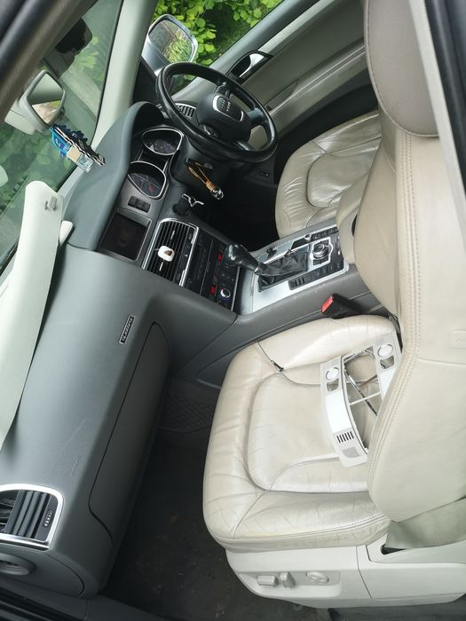 Na części Audi q7 4l 3.0 TDI BUG JXX LY7E