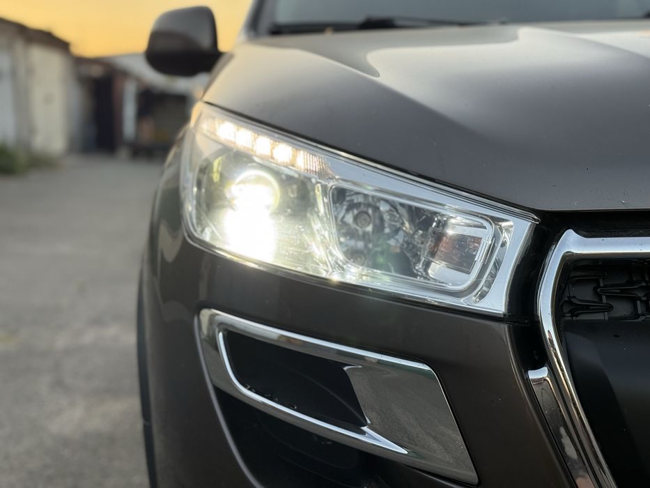 Ремонт (відновлення, мийка, встановлення лінз) фар (оптики) автомобіля