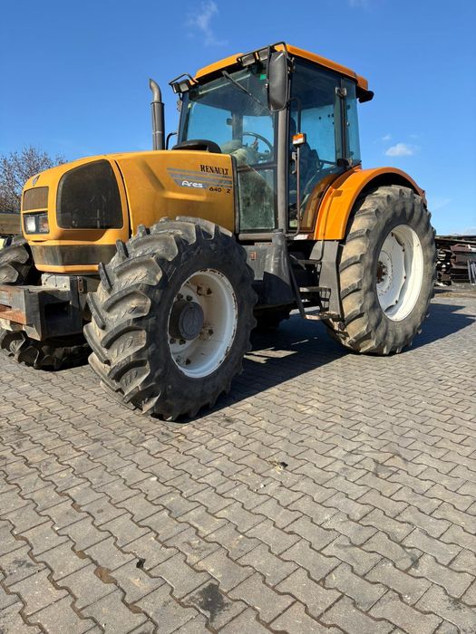 Renault Ares 640z