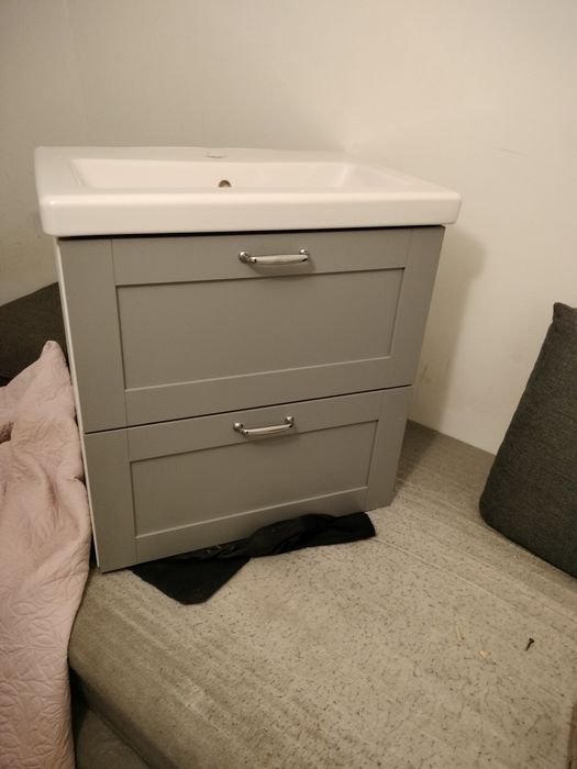 Szafka łazienkowa z umywalką+ bateria