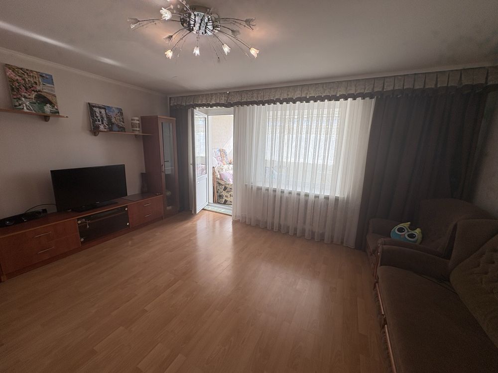 Продаж 3-х кім квартри 2/16 біля Водолію