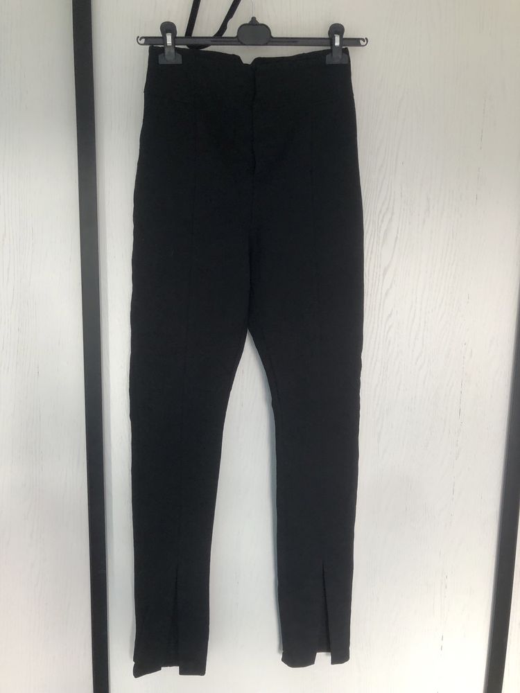 Czarne wysokie spodnie damskie h&m