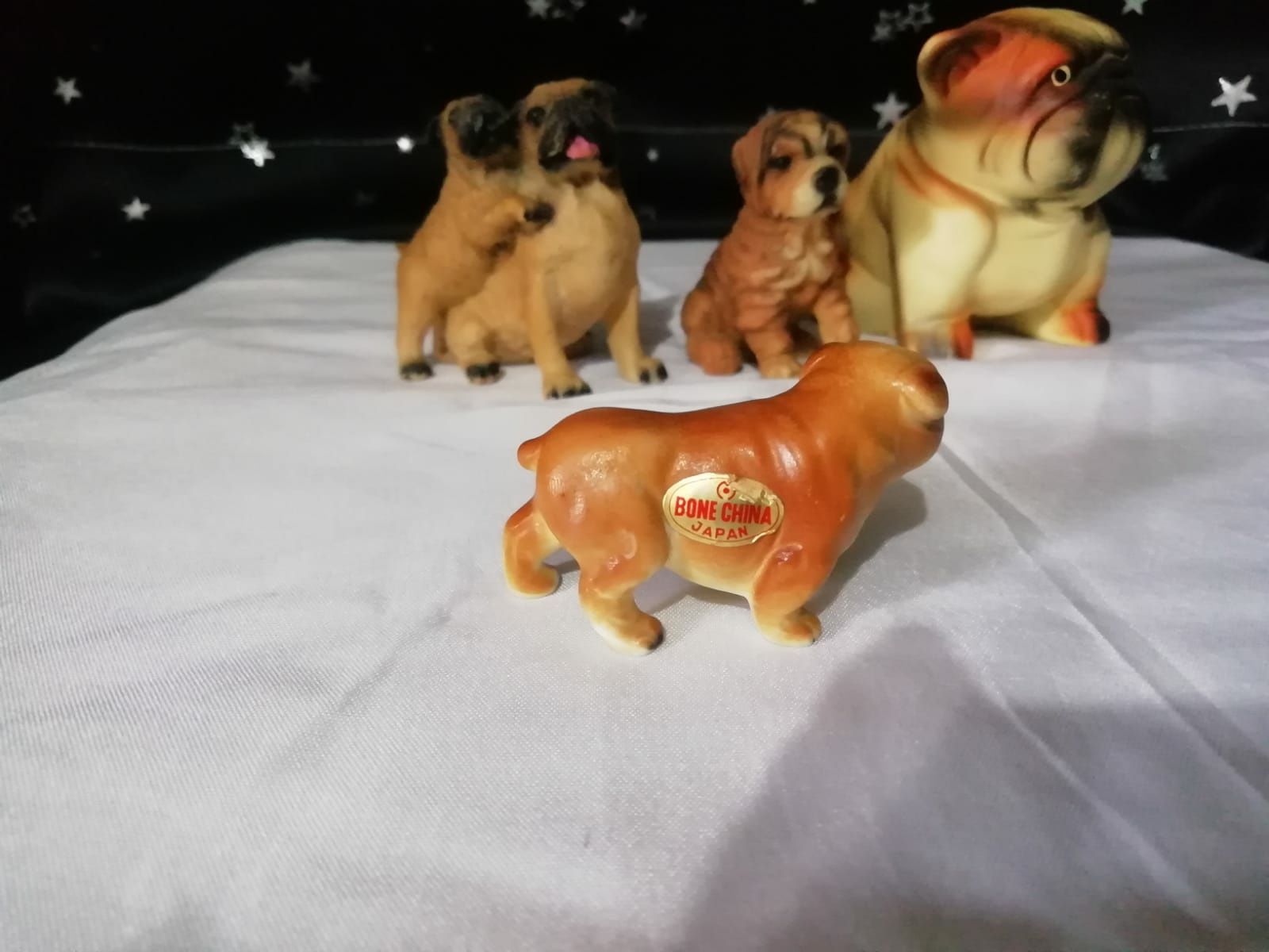 4 figurki pieski buldog buldożek mops shar pei