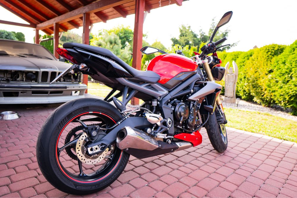 Triumph Street Triple 675