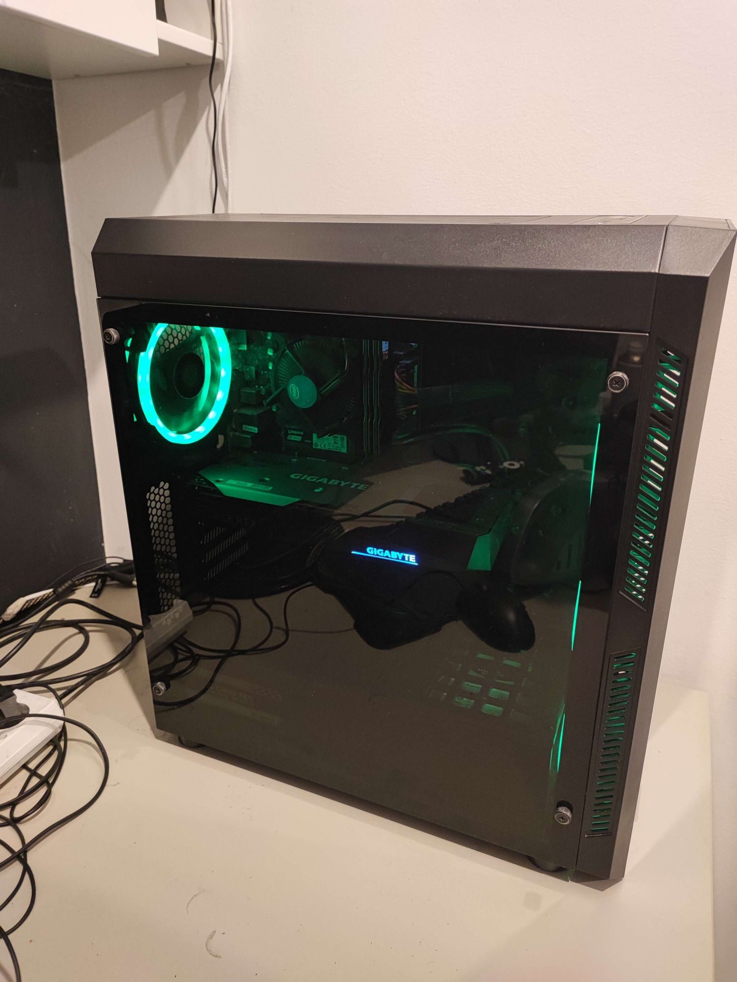 komputer do gier RTX 3060 / i5 / 16GB / SSD + HDD