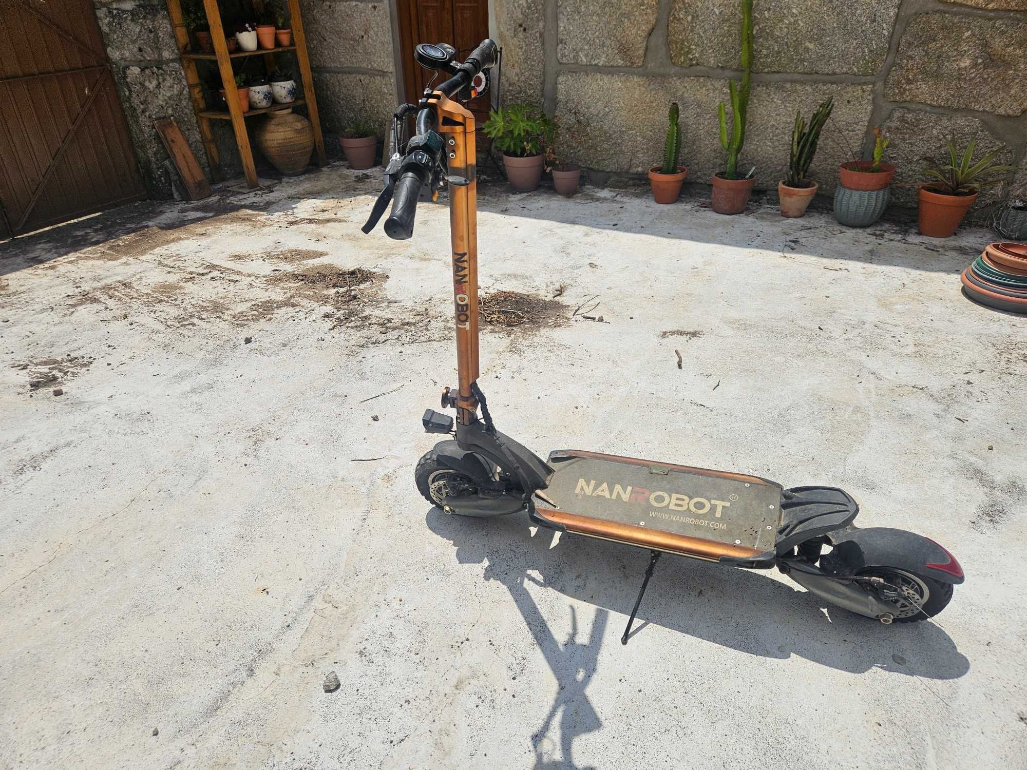 E-Scooter Nanrobot D4+