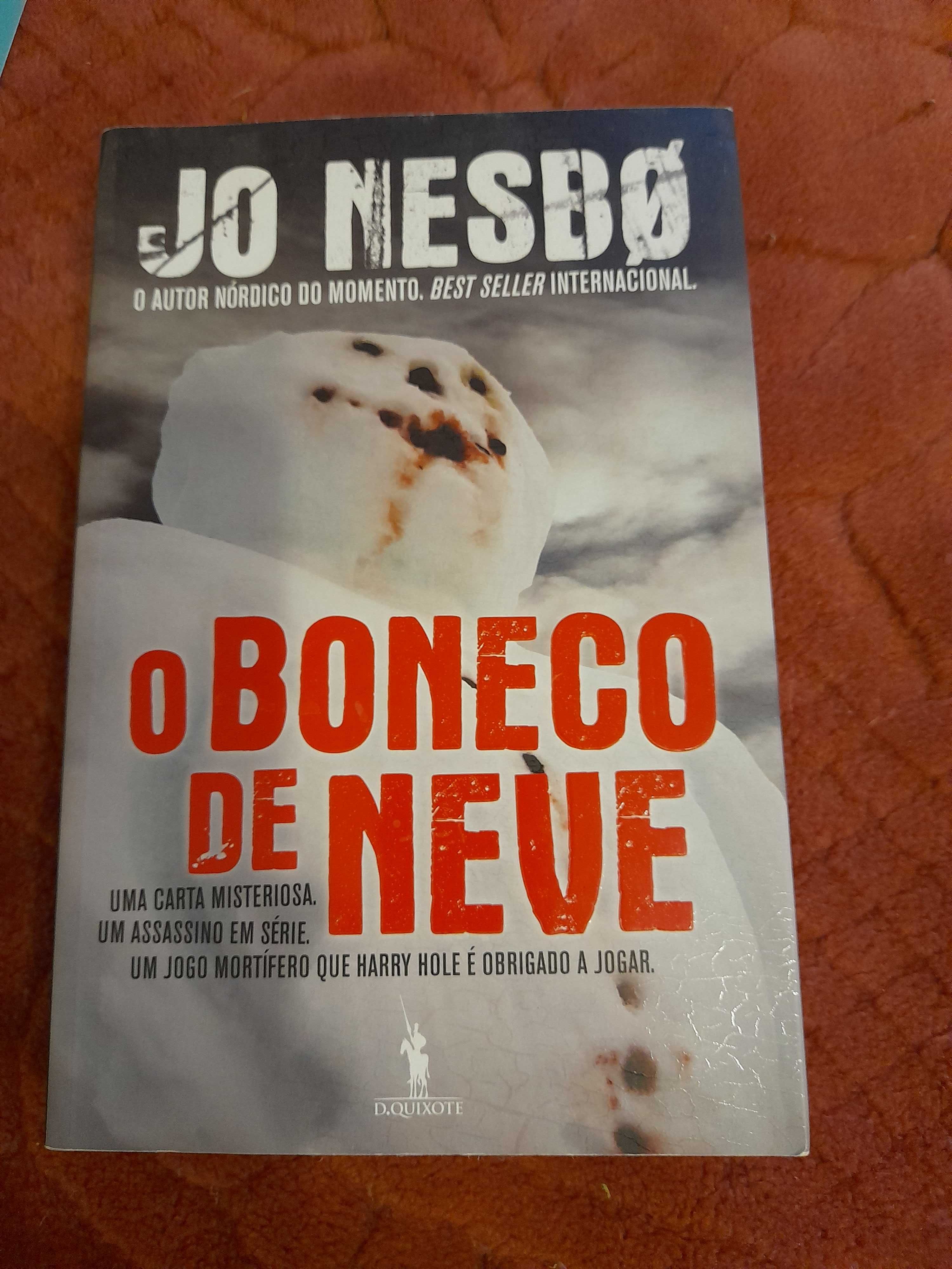 Livros de vários escritores com portes incluídos