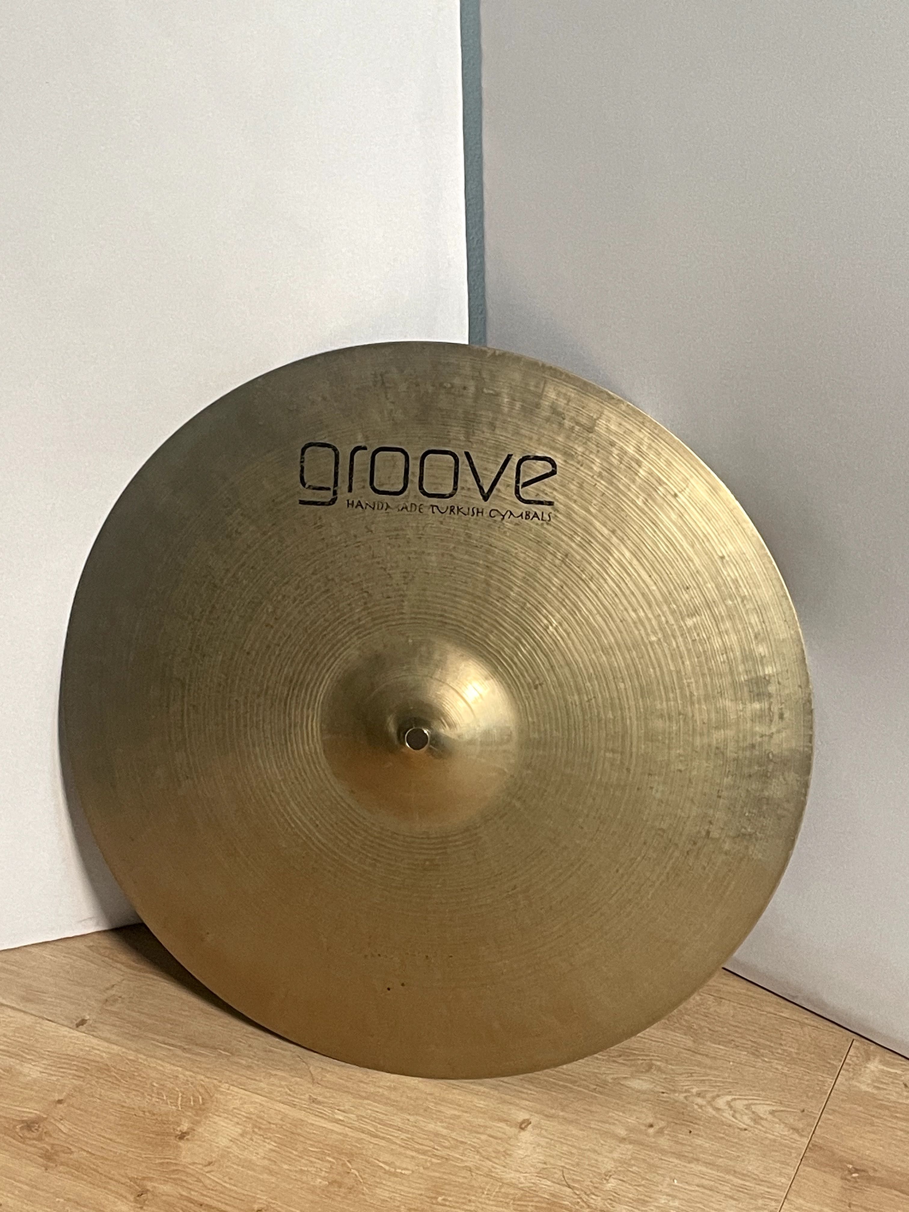 Prato de bateria GROOVE Devotion Crash Thin 18”