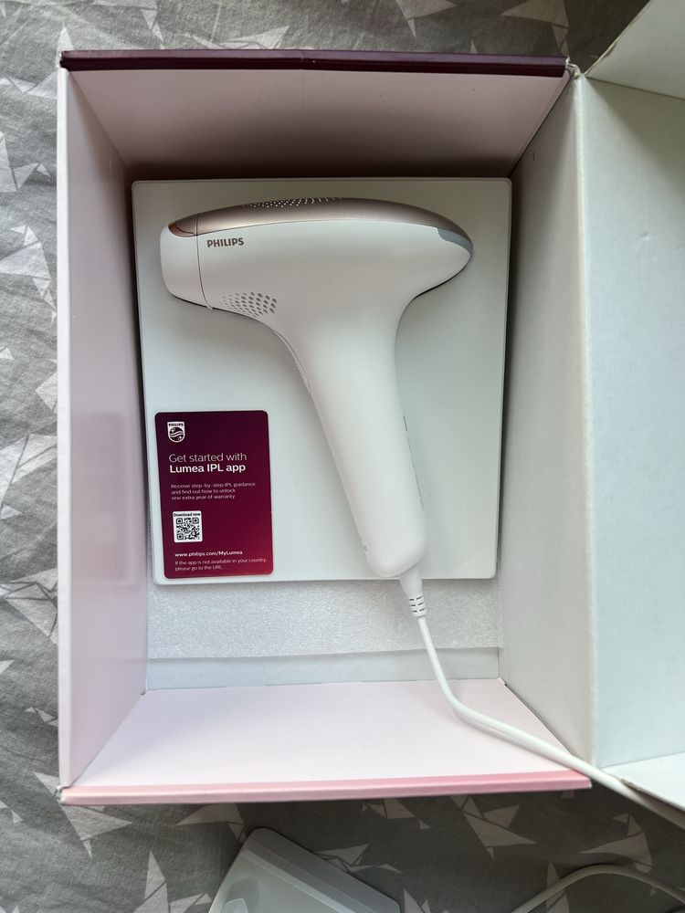 Depilator IPL Philips Lumea BRI921/00 + trymer