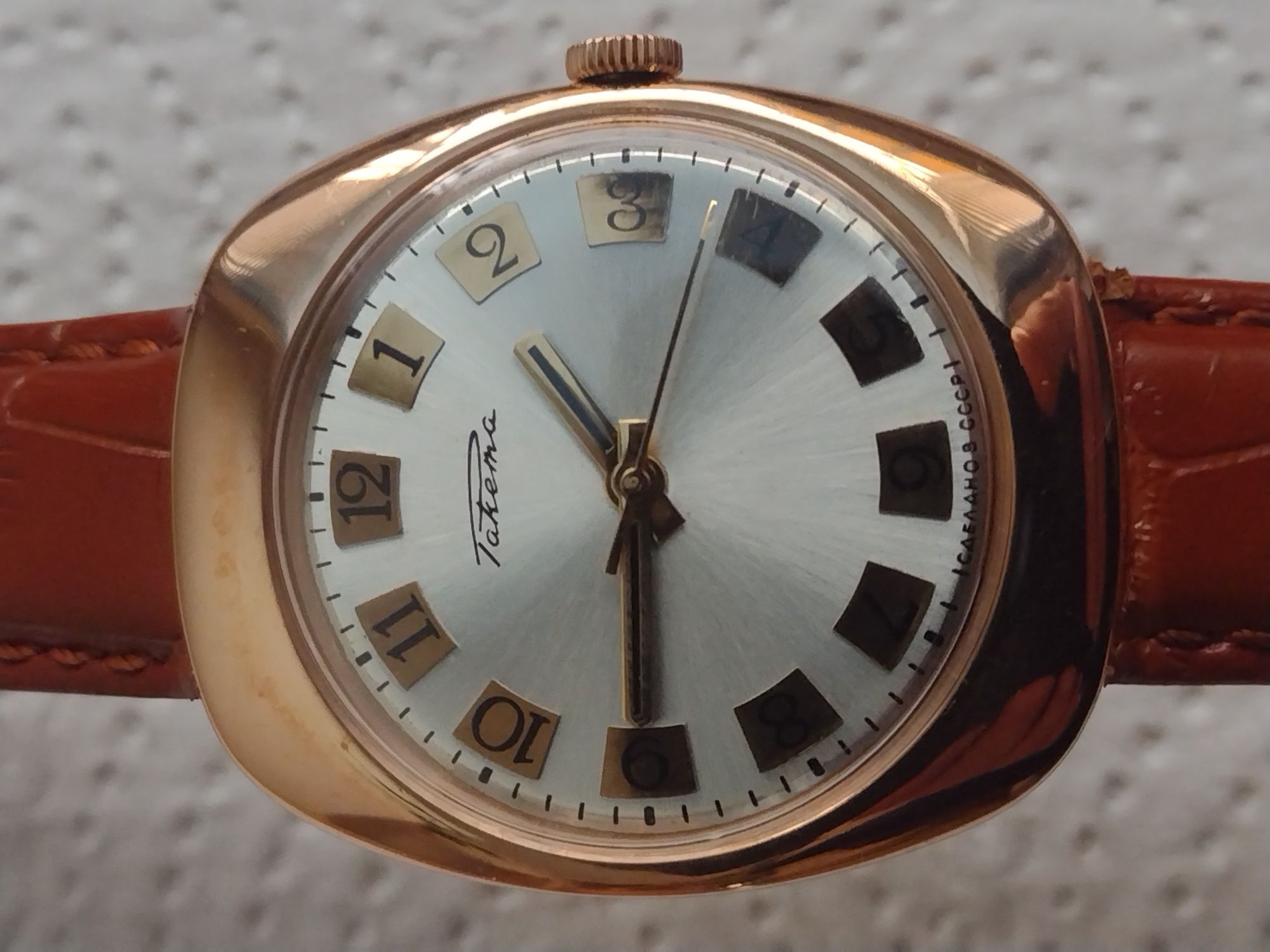 Złoty zegarek Rakieta 583pr 14k
