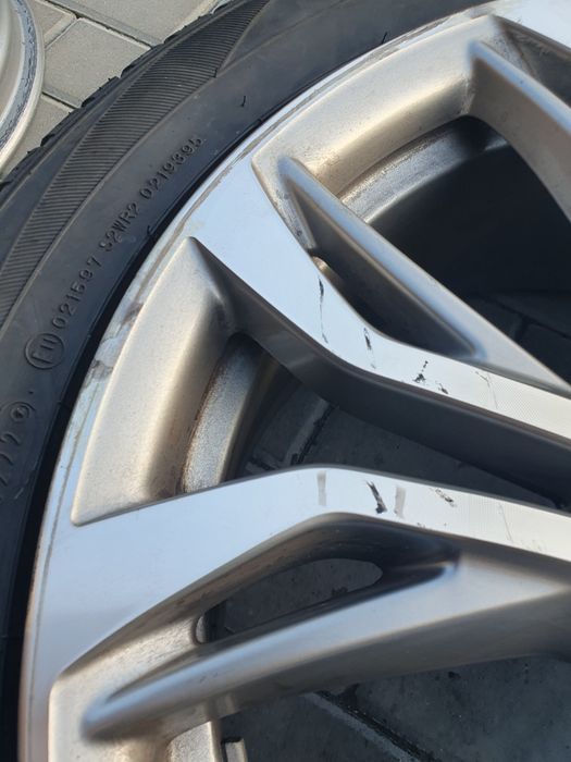 Felgi BMW 18".               .