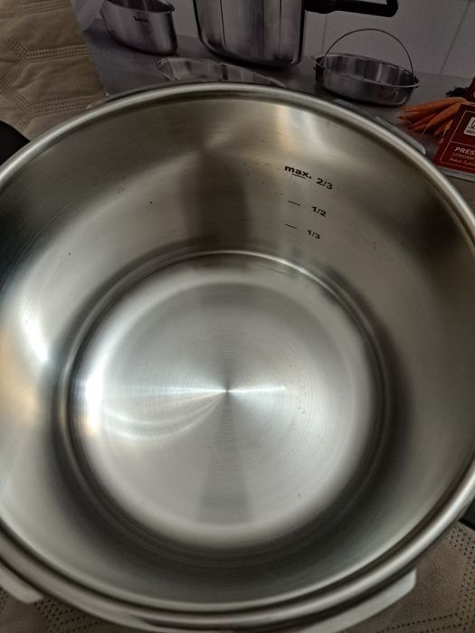Szybkowar Tefal ingenio Emotion z dodatkami