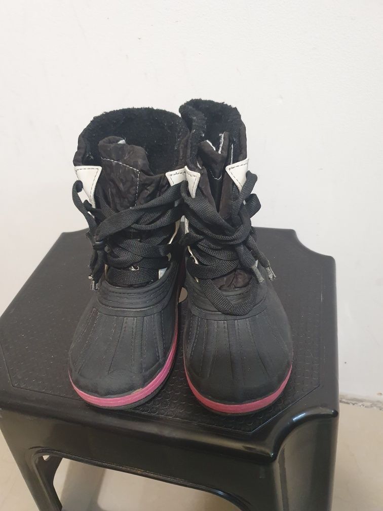 Zimowe buty dziewczęce
