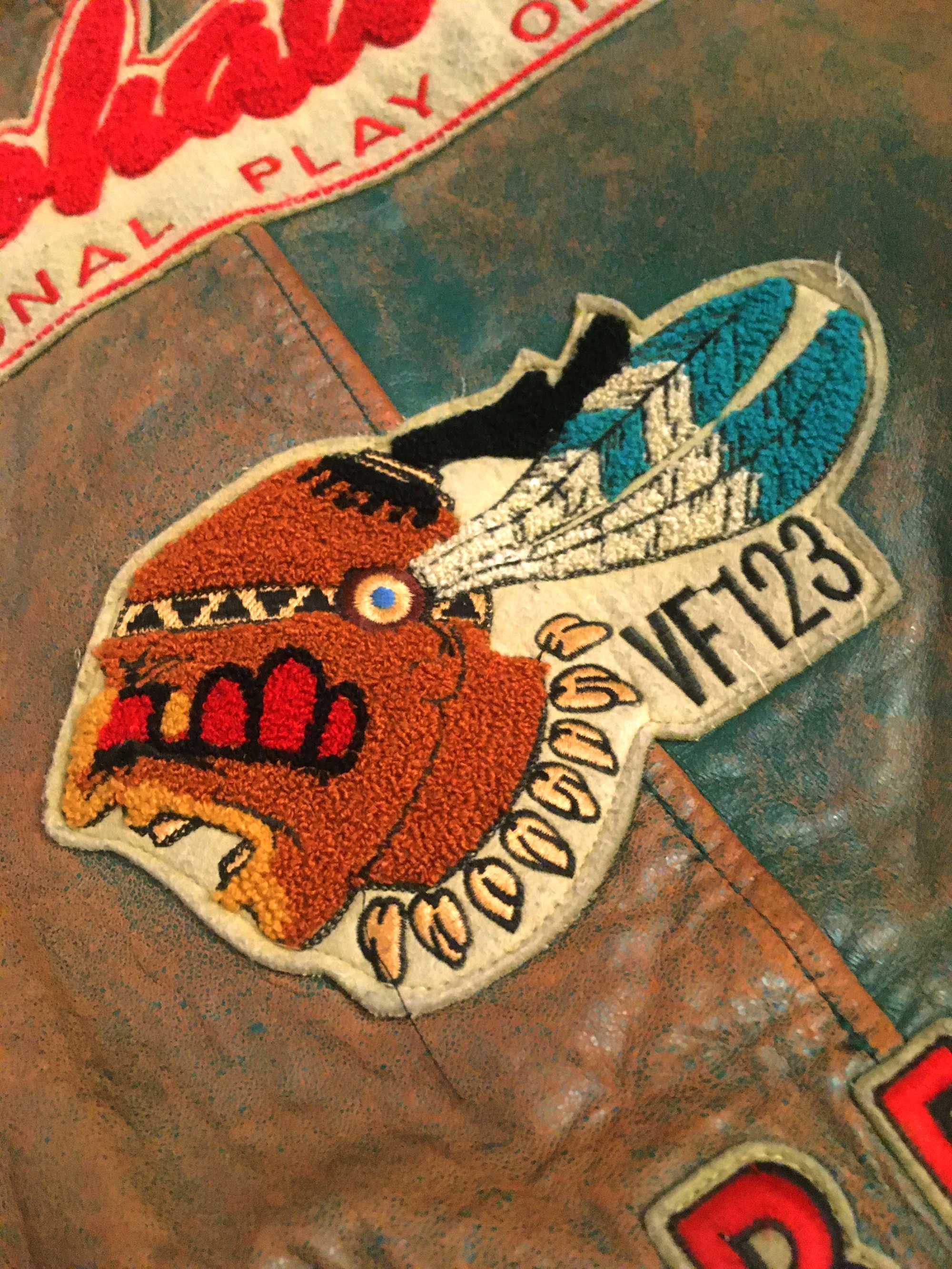 Kurtka bejsbolówka skórzana AVIREX Varsity Jacket, rozmiar L (XL)