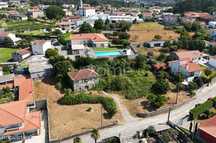 Terreno com Moradia para Recuperar – Areias, Barcelos