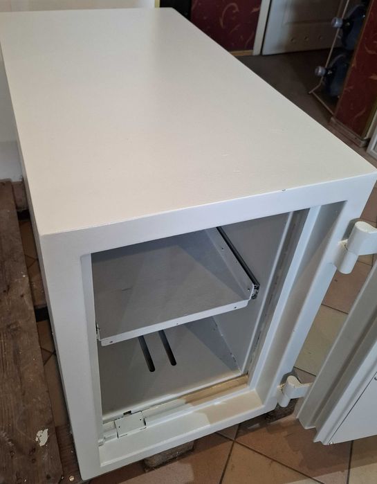 Sejf Szybas, I klasa odporności na włamanie, 200 kg