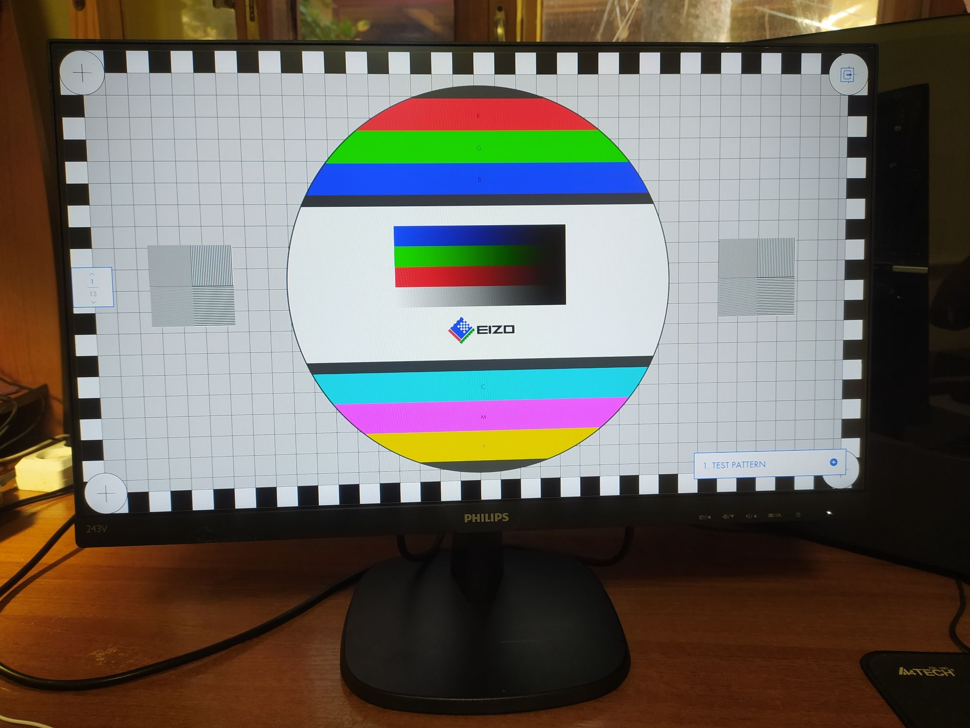 Монітор 24" Philips 243v7QDAB/00