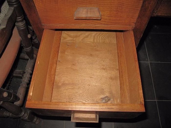 Escrivaninha madeira de carvalho - Antiguidade!