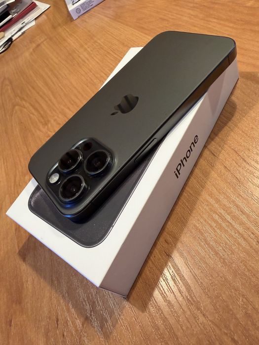iPhone 15 Pro, Black Titanium, 128GB