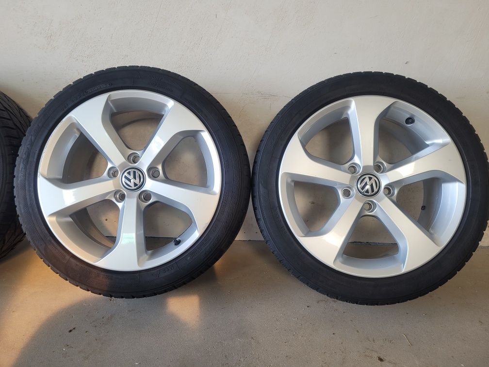 VW GOLF VII GTI Kola alufelgi oryginalne 5 x 112 et49 opony
225/45 17"