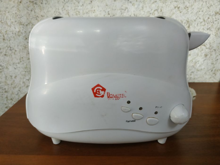 Тостер Domotec MC-4026