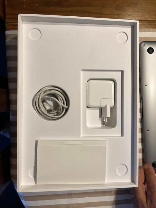 Computador Macbook Air 13 polegadas  8GB SSD 128Gb