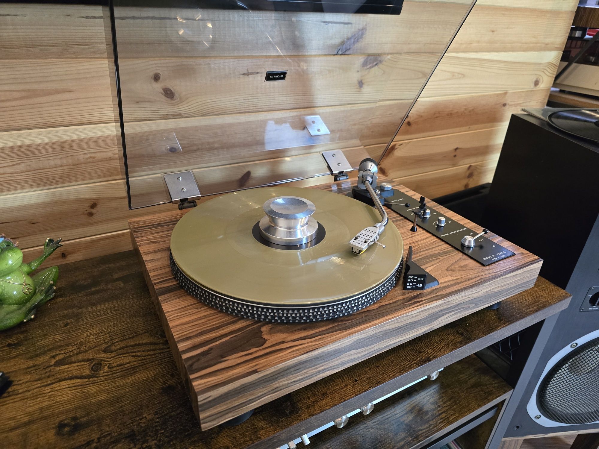 Gramofon Hitachi PS 38 Direct drive