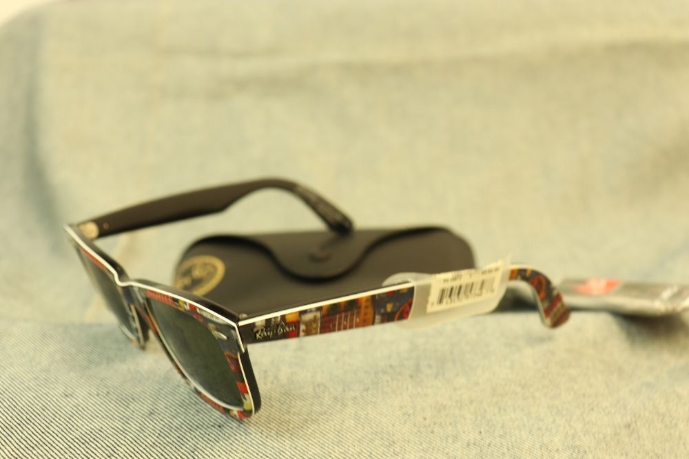 Okulary przeciwsłoneczne RAY-BAN Wayfarer