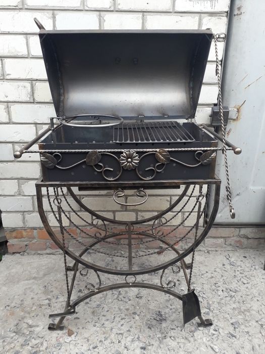 Мангал с крышкой - 4200 грн.