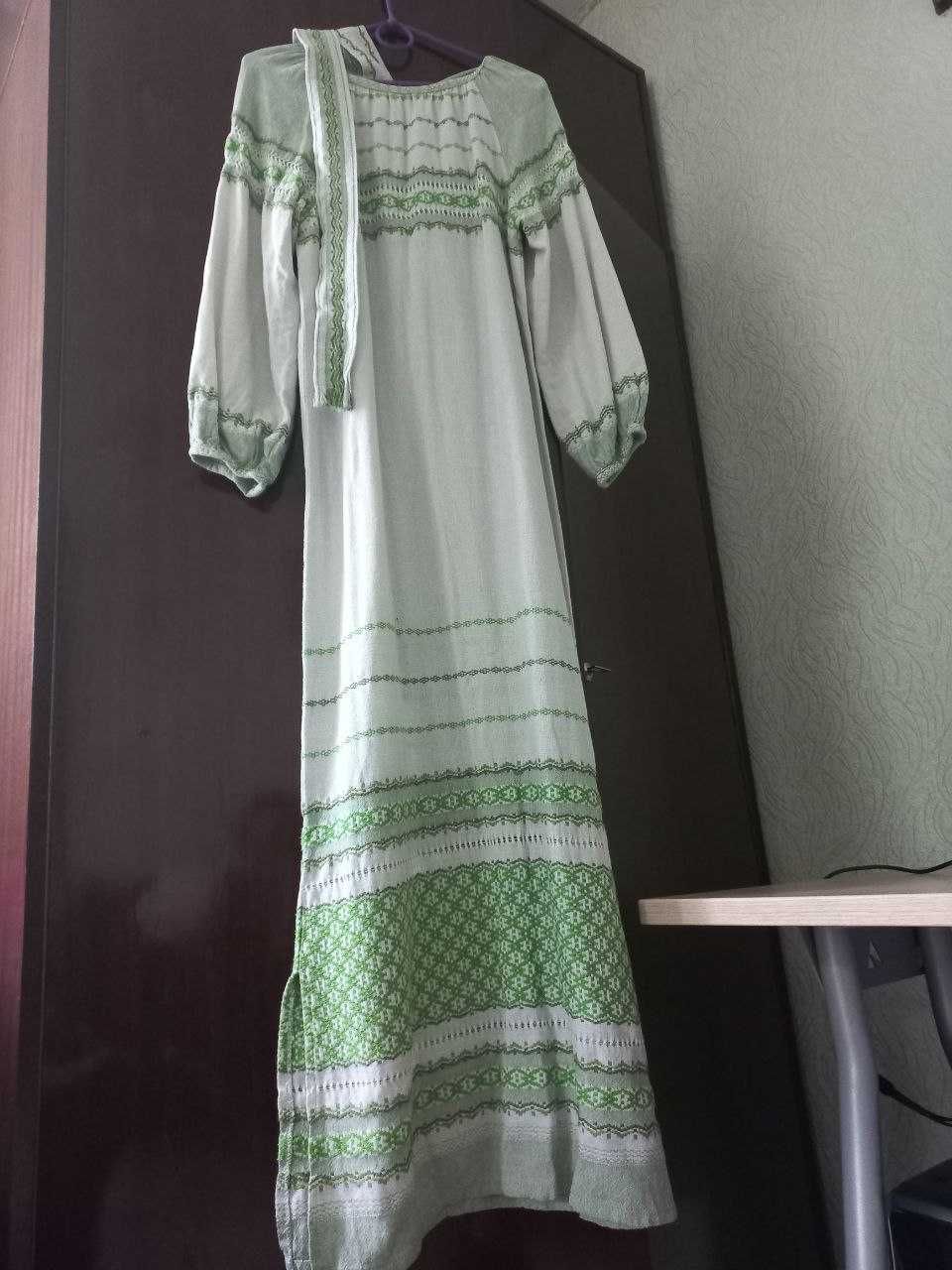 Сукня довга з домотканого полотна