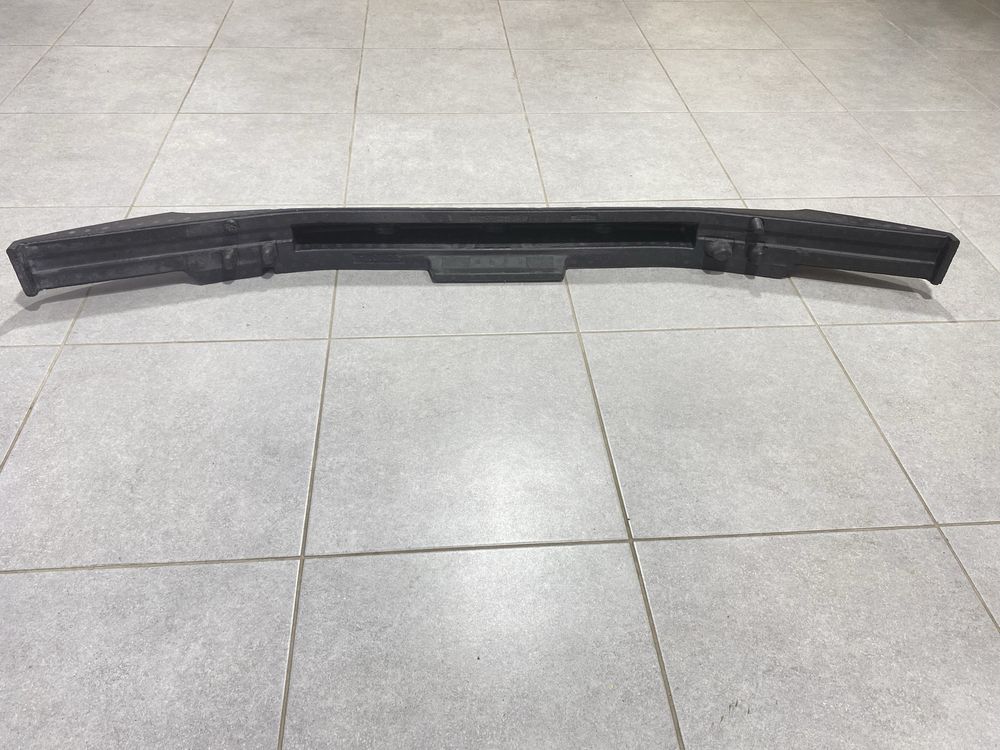 Абсорбер(напомнбвач переднього бампера)Toyota Land Cruiser 200 (08-12)