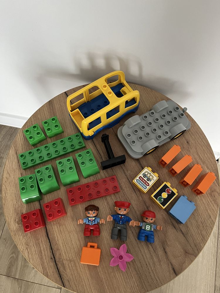 Lego Duplo Autobus szkolny 10528, 2+