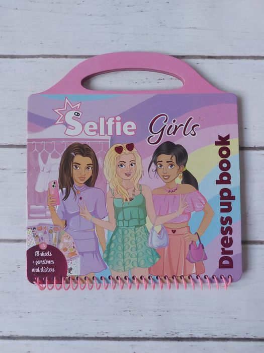 Książka z naklejkami do ubierania dla dziewczynki hit nowa